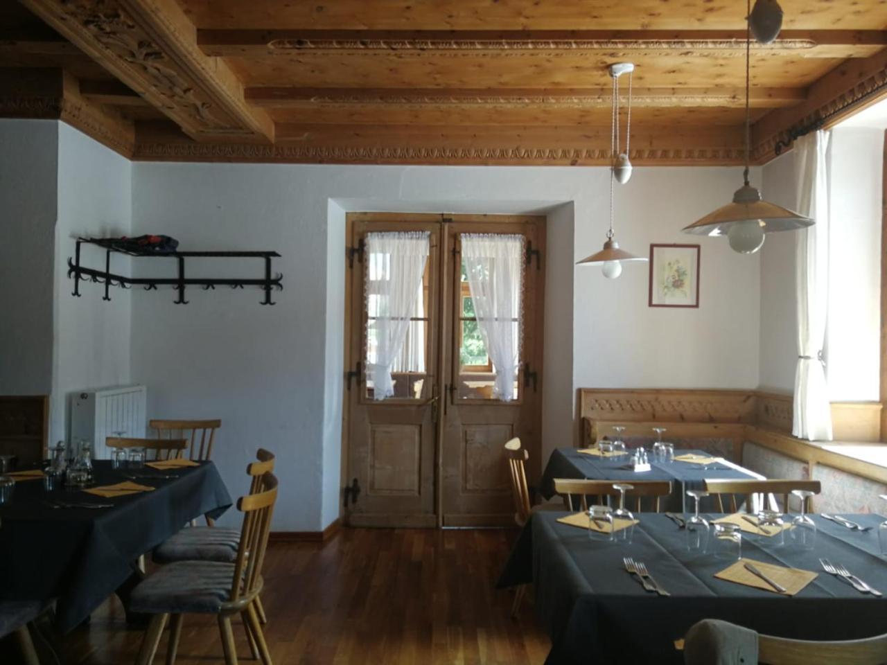 马莱斯韦诺斯塔 Gasthaus Weisskugel酒店 外观 照片