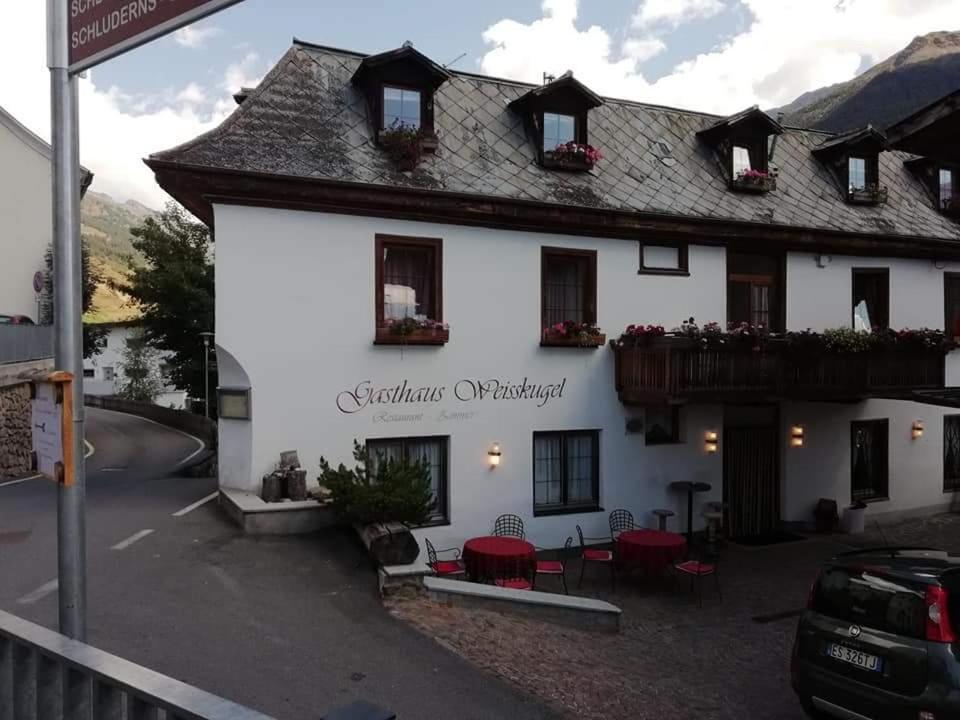 马莱斯韦诺斯塔 Gasthaus Weisskugel酒店 外观 照片